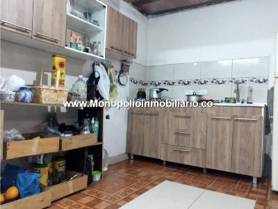 Casa de 4 alcobas en venta en Niquia, Bello, 130 m² · foto 2 de 9
