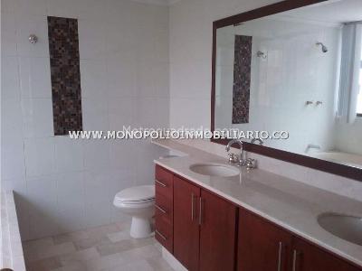 Apartamento de 4 alcobas en venta en El Poblado, Medellín, 400 m² · foto 6 de 11