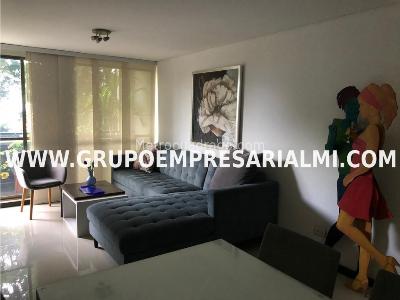 Apartamento de 3 alcobas en arriendo en El Poblado, Medellín, 90 m² · foto 4 de 12