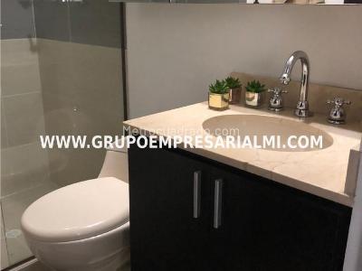 Apartamento de 3 alcobas en arriendo en El Poblado, Medellín, 90 m² · foto 11 de 12