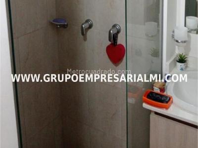 Apartamento de 3 alcobas en venta en Cabañas, Bello, 67 m² · foto 10 de 11