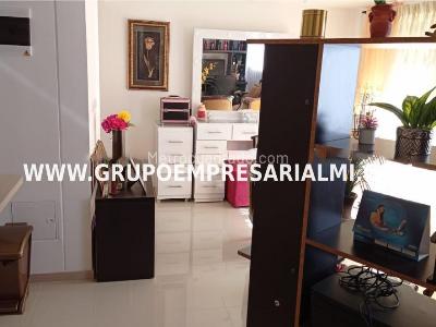 Apartamento de 3 alcobas en venta en Cabañas, Bello, 67 m² · foto 2 de 11