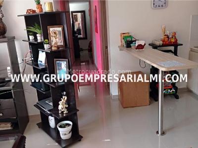 Apartamento de 3 alcobas en venta en Cabañas, Bello, 67 m² · foto 4 de 11