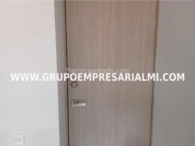 Apartamento de 3 alcobas en venta en Cabañas, Bello, 67 m² · foto 7 de 11