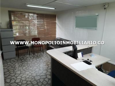 Casa de 5 alcobas en venta en Belen, Medellín, 403 m² · foto 2 de 17