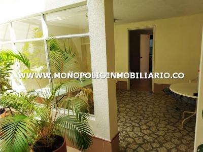 Casa de 5 alcobas en venta en Belen, Medellín, 403 m² · foto 4 de 17