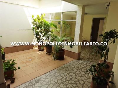 Casa de 5 alcobas en venta en Belen, Medellín, 403 m² · foto 5 de 17