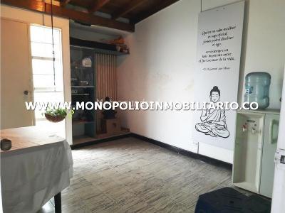 Casa de 5 alcobas en venta en Belen, Medellín, 403 m² · foto 11 de 17