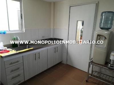 Casa de 5 alcobas en venta en Belen, Medellín, 403 m² · foto 13 de 17