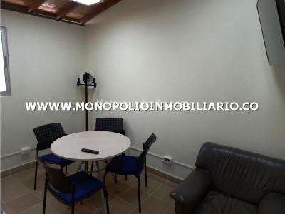 Casa de 5 alcobas en venta en Belen, Medellín, 403 m² · foto 16 de 17