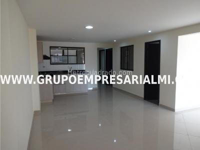 Apartamento de 3 alcobas en venta en Cabañas, Bello, 129 m² · foto 3 de 13