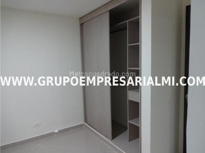 Apartamento de 3 alcobas en venta en Cabañas, Bello, 129 m² · foto 7 de 13
