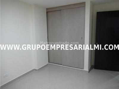 Apartamento de 3 alcobas en venta en Cabañas, Bello, 129 m² · foto 8 de 13