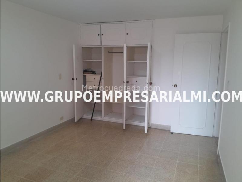 Spacious 3BR Apartment in Laureles - 9