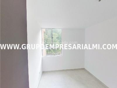 Apartamento en venta en El Poblado, Medellín · foto 8 de 17