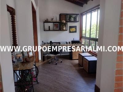 Casa de 4 alcobas en venta en El Chocho, Envigado, 1200 m² · foto 10 de 20