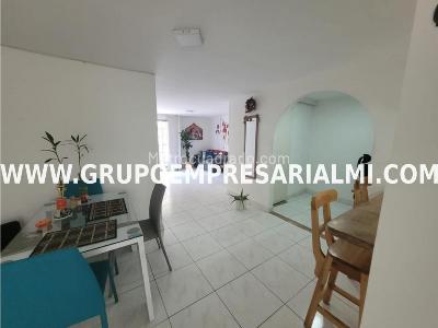 Apartamento de 2 alcobas en venta en Calasanz, Medellín, 87 m² · foto 4 de 12