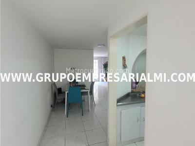 Apartamento de 2 alcobas en venta en Calasanz, Medellín, 87 m² · foto 5 de 12