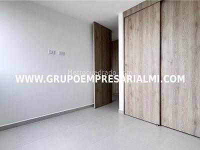 Apartamento de 3 alcobas en arriendo en El Poblado, Medellín, 77 m² · foto 6 de 14