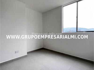 Apartamento de 3 alcobas en arriendo en El Poblado, Medellín, 77 m² · foto 11 de 14