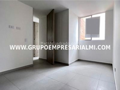Apartamento de 3 alcobas en venta en El Poblado, Medellín, 77 m² · foto 9 de 14