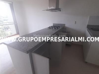 Apartamento de 2 alcobas en venta en Los Colegios, Rionegro, 64 m² · foto 2 de 18