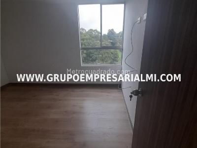 Apartamento de 2 alcobas en venta en Los Colegios, Rionegro, 64 m² · foto 9 de 18