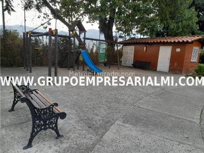 Casa de 2 alcobas en venta en Suramerica, Itagüí, 62 m² · foto 17 de 19