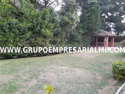Casa de 2 alcobas en venta en Suramerica, Itagüí, 62 m² · foto 19 de 19