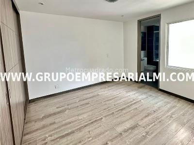 Apartamento de 3 alcobas en venta en Laureles, Medellín, 104 m² · foto 12 de 20