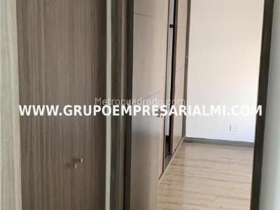 Apartamento de 3 alcobas en venta en Laureles, Medellín, 104 m² · foto 19 de 20