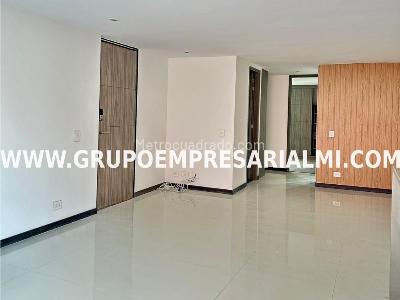 Apartamento de 3 alcobas en venta en Laureles, Medellín, 104 m² · foto 3 de 20
