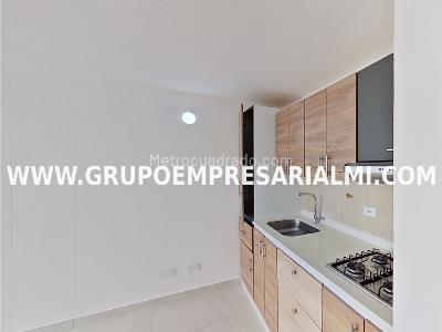 Apartamento en venta en El Poblado, Medellín · foto 3 de 16