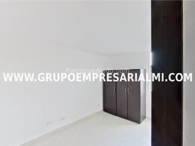 Apartamento en venta en El Poblado, Medellín · foto 5 de 16