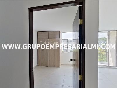 Apartamento en venta en El Poblado, Medellín · foto 9 de 16