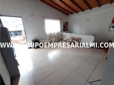 Casa de 4 alcobas en venta en Las Margaritas, Itagüí, 148 m² · foto 2 de 19