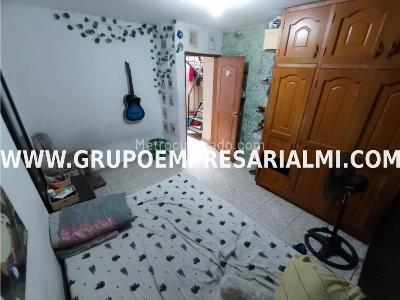Casa de 4 alcobas en venta en Las Margaritas, Itagüí, 148 m² · foto 10 de 19