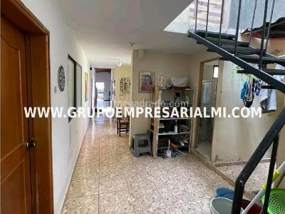 Casa de 4 alcobas en venta en Las Margaritas, Itagüí, 148 m² · foto 11 de 19