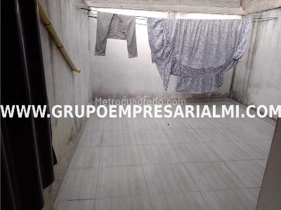 Casa de 4 alcobas en venta en Las Margaritas, Itagüí, 148 m² · foto 14 de 19