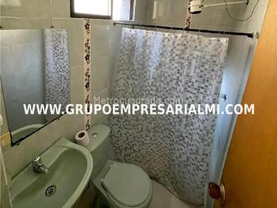 Casa de 4 alcobas en venta en Las Margaritas, Itagüí, 148 m² · foto 15 de 19