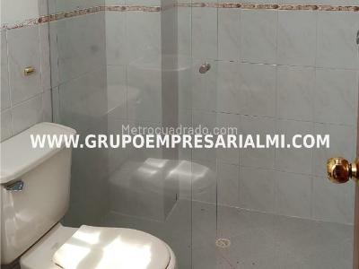 Casa de 4 alcobas en venta en La Doctora, Sabaneta, 187 m² · foto 6 de 7