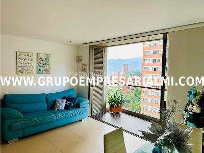 Apartamento de 3 alcobas en venta en El Poblado, Medellín, 86 m² · foto 2 de 20