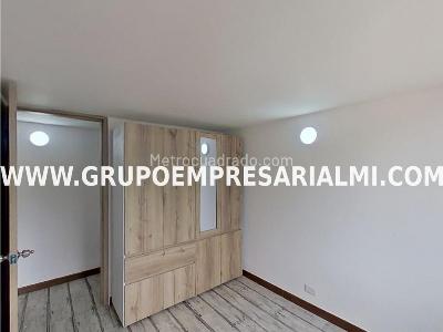 Apartamento de 3 alcobas en venta en El Trapiche, Bello, 75 m² · foto 5 de 10