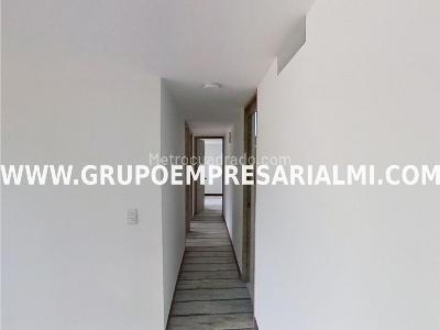 Apartamento de 3 alcobas en venta en El Trapiche, Bello, 75 m² · foto 10 de 10