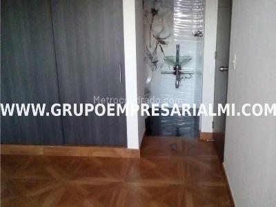 Apartamento de 2 alcobas en venta en Niquia, Bello, 56 m² · foto 2 de 7