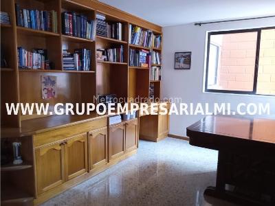 Apartamento en venta en Laureles, Medellín · foto 3 de 10
