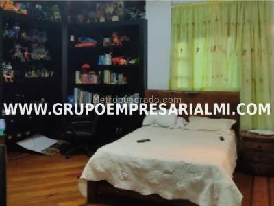 Casa de 5 alcobas en venta en El Poblado, Medellín, 1240 m² · foto 14 de 20