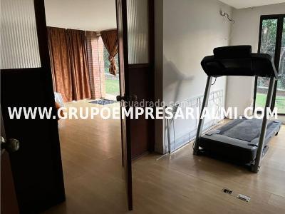 Casa de 5 alcobas en venta en El Poblado, Medellín, 1240 m² · foto 15 de 20