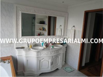 Casa de 5 alcobas en venta en El Poblado, Medellín, 1240 m² · foto 20 de 20