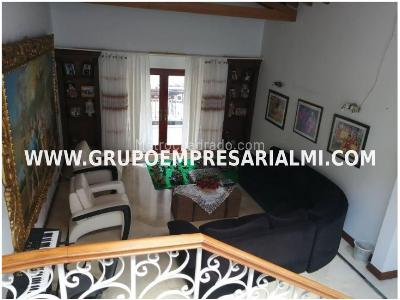 Casa de 5 alcobas en venta en El Poblado, Medellín, 1240 m² · foto 2 de 20